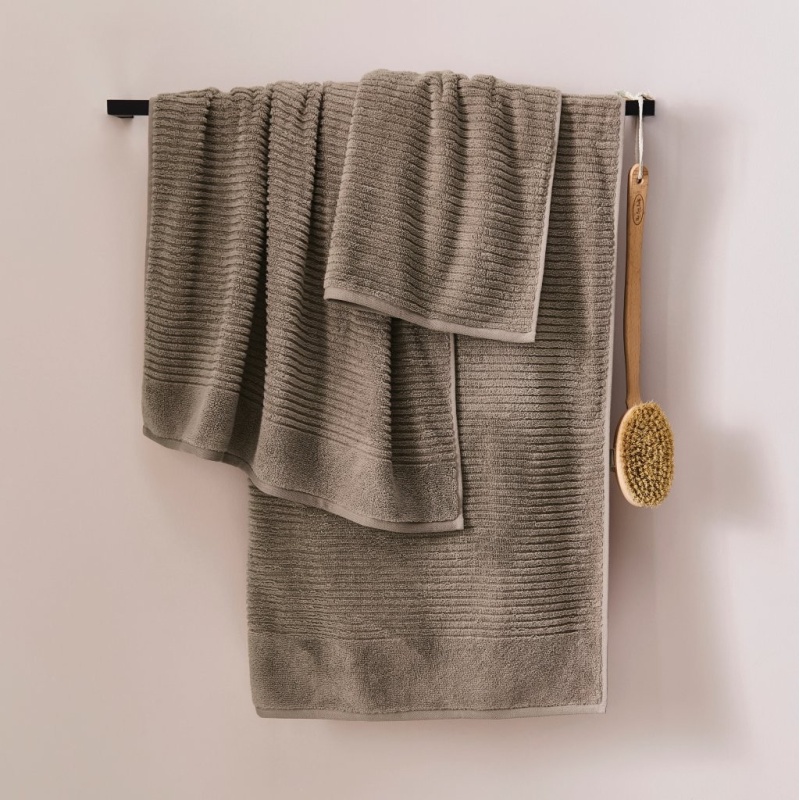 Helena Springfield Helena Springfield Soft Rib Cotton Towel - Mocha