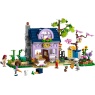 LEGO 42669 Beekeepers' House & Flower Garden
