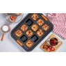 Le Creuset Le Creuset 12 Cup Brownie Tray